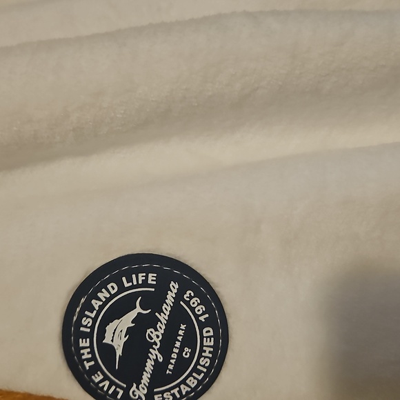 Tommy Bahama Robe - Picture 2 of 9